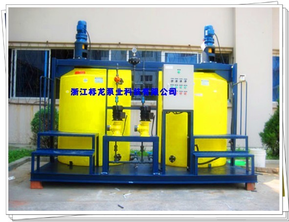 調節PH值，加(jia)酸（加堿）裝置